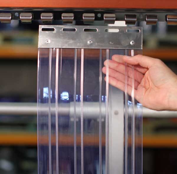 Cách lắp đặt màn nhựa pvc