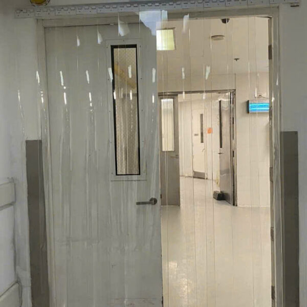 Rèm Nhựa Trong Suốt Tiêu Chuẩn Khổ Nhỏ Và Khổ Lớn
