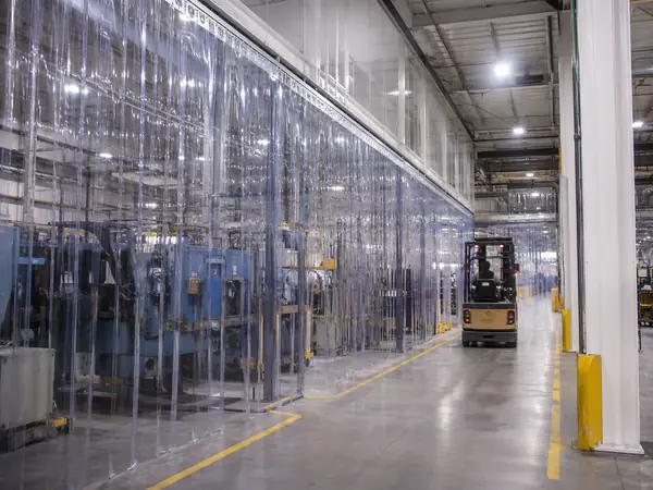 Thương Hiệu Màn Nhựa PVC EUROMAX