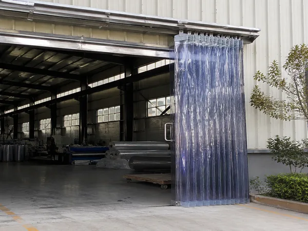 màn pvc kéo xếp tiết kiệm điện